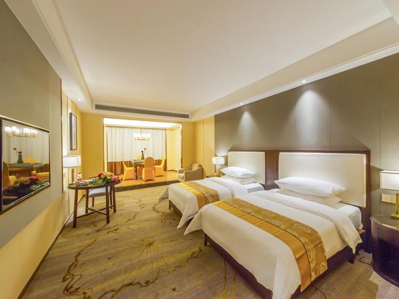 Vienna International Hotel Diecai Wanda High Speed ​​Rail Station Guilin Eksteriør billede