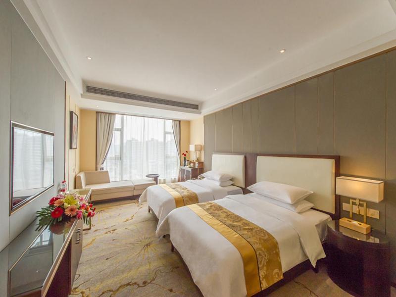 Vienna International Hotel Diecai Wanda High Speed ​​Rail Station Guilin Eksteriør billede