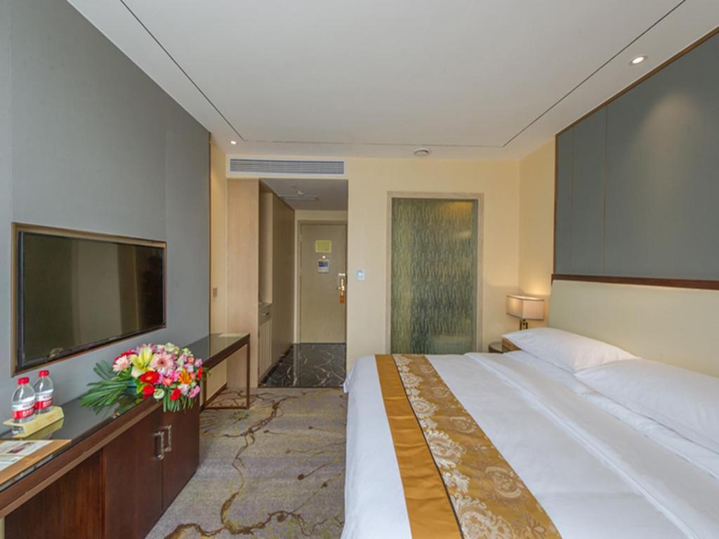Vienna International Hotel Diecai Wanda High Speed ​​Rail Station Guilin Eksteriør billede
